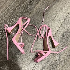 PINK LAFAYETTE STRAPPY STEVE MADDEN HEEL